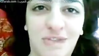 سكس العرب - مراهقة مصرية تثير الرغبة الجنسية - سكس